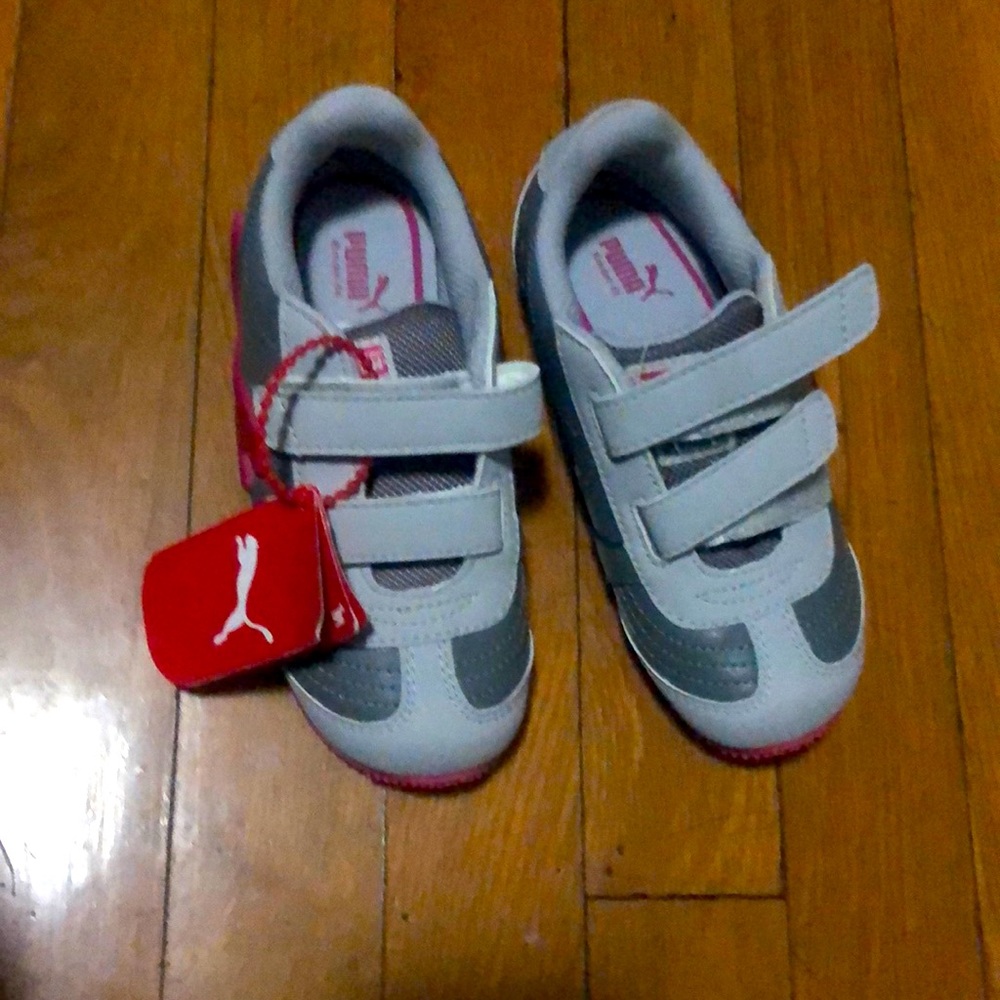 Puma toddler girl sneakers